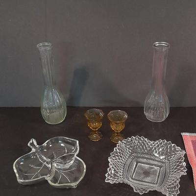 Kitchen glassware, two vases and a new hand towel