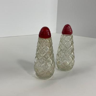 -155- GLASSWARE | Anchor Hocking Glass Co. | Salt & Pepper Shakers