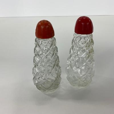 -155- GLASSWARE | Anchor Hocking Glass Co. | Salt & Pepper Shakers