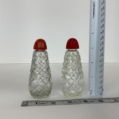 -155- GLASSWARE | Anchor Hocking Glass Co. | Salt & Pepper Shakers