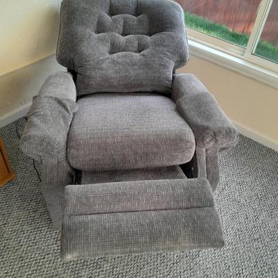 Working Pride Heritage 3-Position Reclining Lift Chair