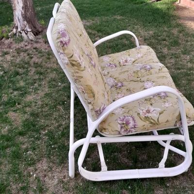 Sunbeam Patio Gliding bench with cushions