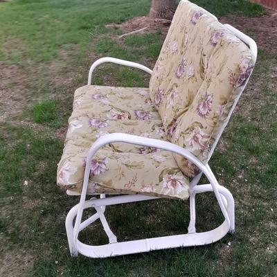 Sunbeam Patio Gliding bench with cushions