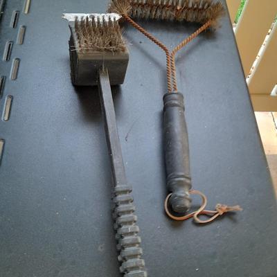 Master Forge Barbeque Grill with cleaning tools and propane tank
