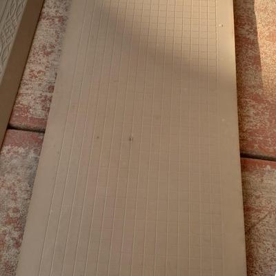 Two Cobblestone thick anti - fatigue mats