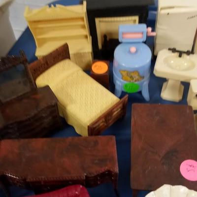 LOT 74   LARGE LOT OF RENWAL DOLLHOUSE FURNITURE