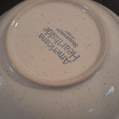Noritake stoneware Painted Desert Casserole / baking dishes and six American heritage stoneware bowls