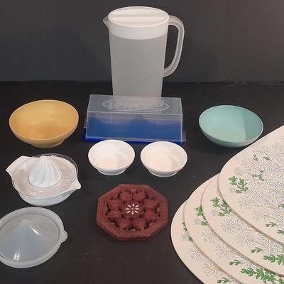 Plastic food storage and Vera Daisy placemats