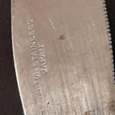 Oneida Deluxe, stainless flatware