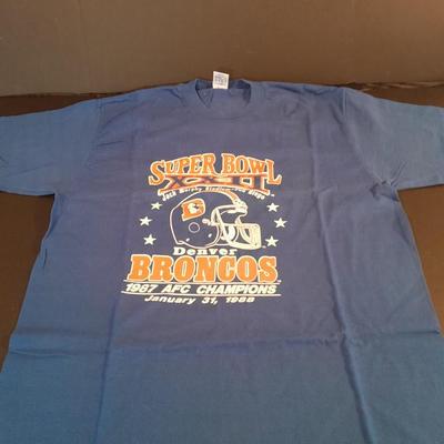 Bronco's Collectibles, bottle bank, Sweatshirt, T-shirt Coffee mug and paper clippings