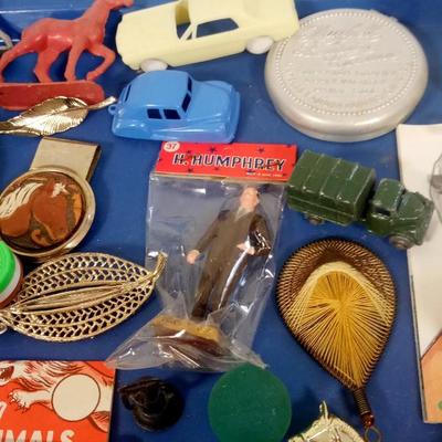 LOT 81   LARGE LOT OF OLD TOYS AND OTHER ITEMS
