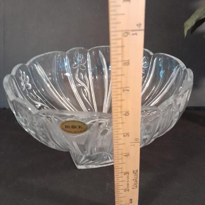 Block Crystal bowl 24% full lead crystal made in Czech Republic and vase with fake flowers