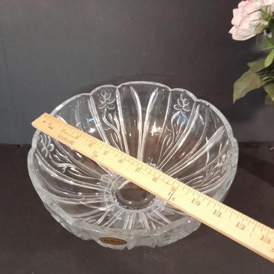 Block Crystal bowl 24% full lead crystal made in Czech Republic and vase with fake flowers