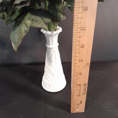 Block Crystal bowl 24% full lead crystal made in Czech Republic and vase with fake flowers