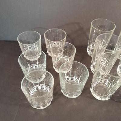 12 Matching drinking glasses