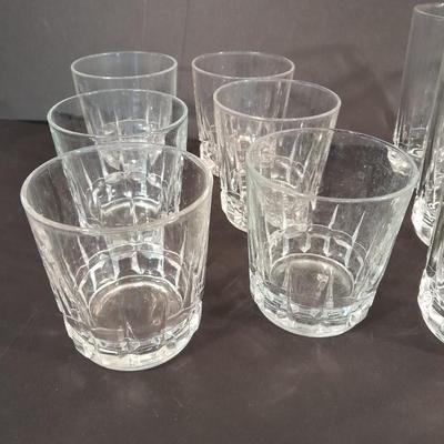 12 Matching drinking glasses