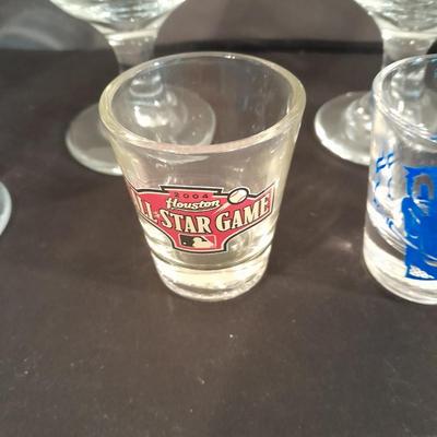 Six Libbey Anheuser Busch Beer Glasses Blue logo with two shot glasses