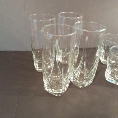 Set of 8 Drinking glasses