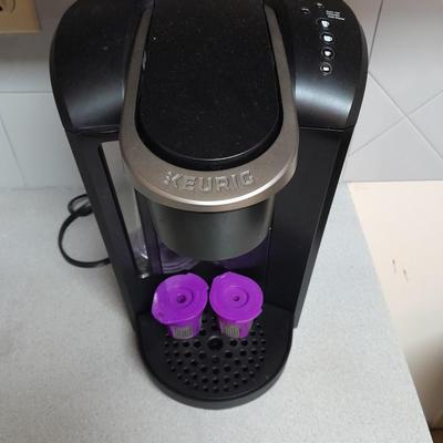 Keurig K80 Coffee Maker with two fill your own brew K cups