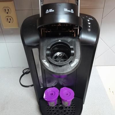 Keurig K80 Coffee Maker with two fill your own brew K cups