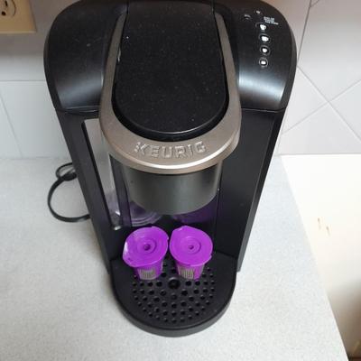 Keurig K80 Coffee Maker with two fill your own brew K cups