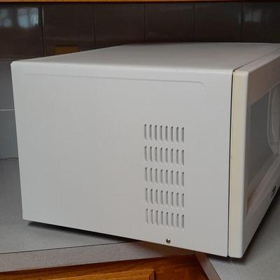 Working Kenmore Elite Microwave oven with quick touch sensor