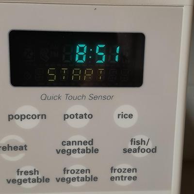 Working Kenmore Elite Microwave oven with quick touch sensor