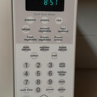 Working Kenmore Elite Microwave oven with quick touch sensor