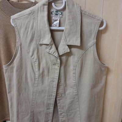 Women's tops and vests Large and XL Christopher Banks, Zenergy, Tanjay and more