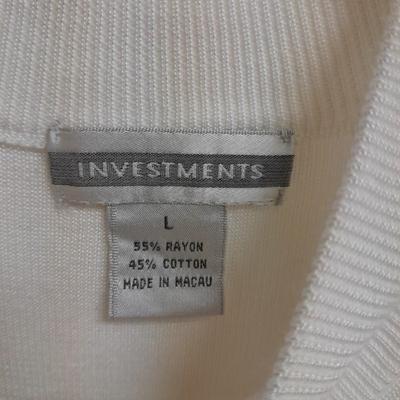 Women's sleeveless tops and a white vest L & XL Eddie Bauer, Karen Scott, Investments and more