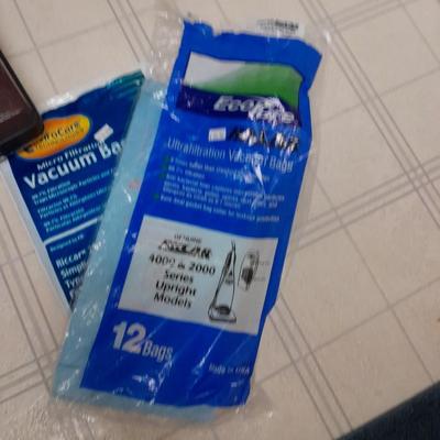 Panasonic Vacuum cleaner with electronic / eagle eye dirt sensor MC-6855 and extra bags