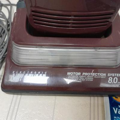 Panasonic Vacuum cleaner with electronic / eagle eye dirt sensor MC-6855 and extra bags