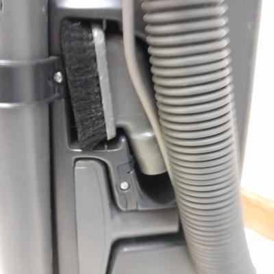 Panasonic Vacuum cleaner with electronic / eagle eye dirt sensor MC-6855 and extra bags