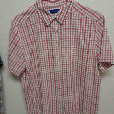 Women's L & XL tops short sleeve button up's All Karen Scott and Alfred Dunner