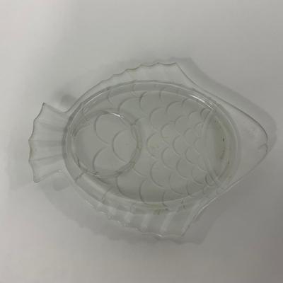 -179- GLASSWARE | Vintage Frosted Glass Fish Snack Appetizer Plates