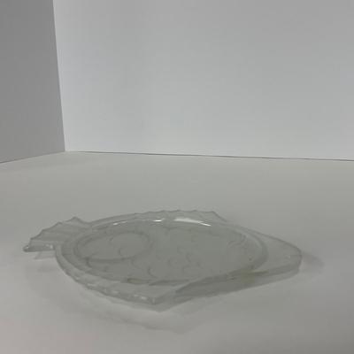 -179- GLASSWARE | Vintage Frosted Glass Fish Snack Appetizer Plates