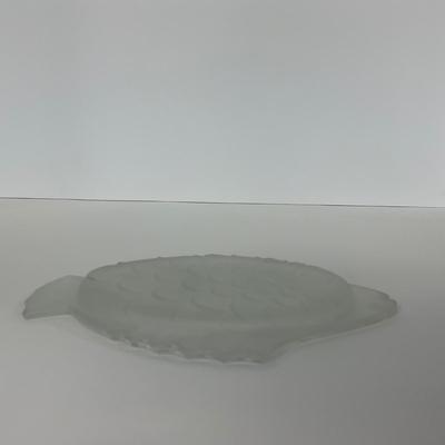 -179- GLASSWARE | Vintage Frosted Glass Fish Snack Appetizer Plates