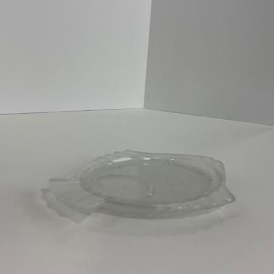 -179- GLASSWARE | Vintage Frosted Glass Fish Snack Appetizer Plates