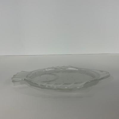 -179- GLASSWARE | Vintage Frosted Glass Fish Snack Appetizer Plates