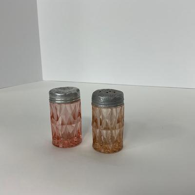 -189- GLASSWARE | Pink Windsor Diamond Jeanette Glass Co. | Butter Dish Bottom, Salt & Pepper Shakers