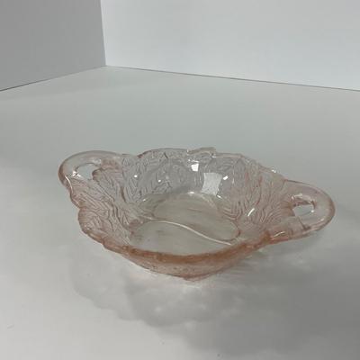 -201- GLASSWARE | Pink Avocado Sweet Pear Indiana Glass Co. | Olive Dish