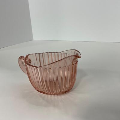 -204- GLASSWARE | Pink Anchor Hocking Queen Mary | Creamers