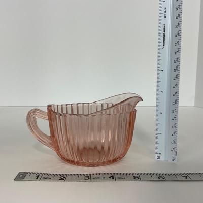 -204- GLASSWARE | Pink Anchor Hocking Queen Mary | Creamers