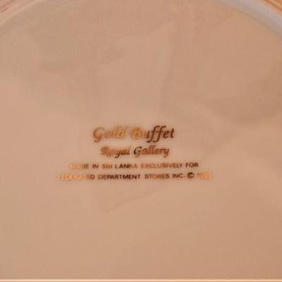 Lot #126  Set of 8 Gold Buffet Dessert Dishes - 1999 - Rare Pattern