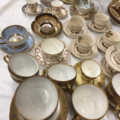 1585 Tea Party lot