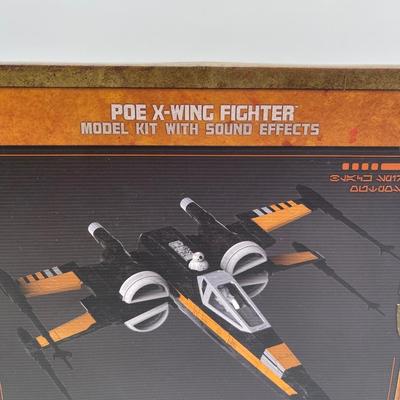 STAR WARS ~ Poe X-Wing Fighter Model Kit