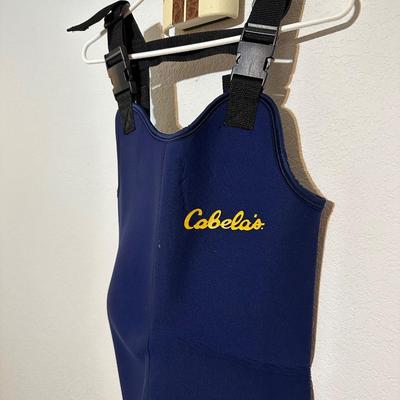 CABELA'S NEOPRENE BIB WADERS SIZE MEDIUM