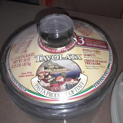 Large glass lidded Tavolata pasta container and Divided Tupperware with lid