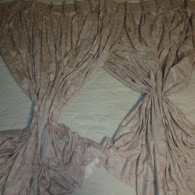 Super huge King Comforter and two Sets of large drapes
