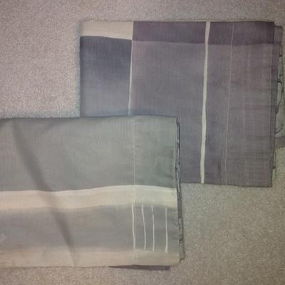 JC Penney Home Collection King Comforter with matching shams and bed skirt